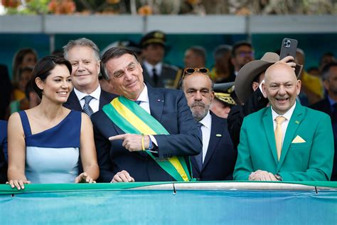 Masculinidade Fr Gil Bolsonaro Agradece Waack Por Coment Rio Sobre