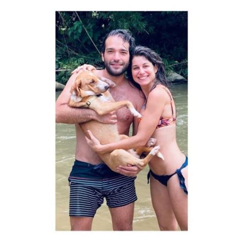 9 Hot Sexy Chandelly Braz Bikini Pics