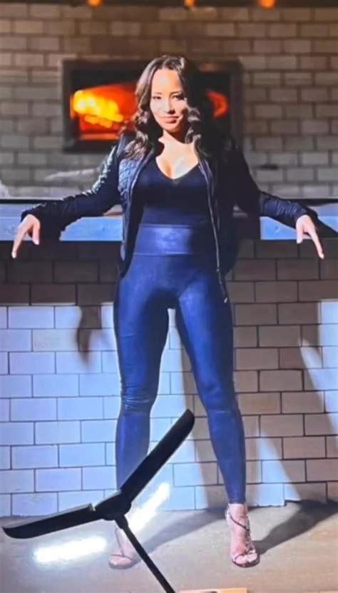 Dawn Hasbrouck Fox32 Rcurvynewswomen