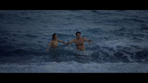 Sara Velázquez nude pics page