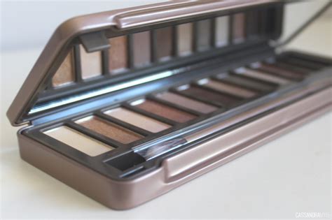 URBAN DECAY Naked Eyeshadow Palette Review Swatches CassandraMyee NZ Beauty Blog