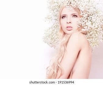 Delicate Sensual Naked Woman Lying Feathers Stock Photo 285138458 Shutterstock