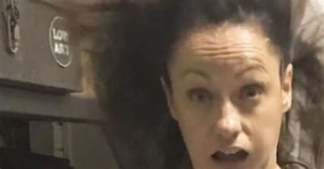 Aussie Mum Celeste Barber Mocks Nude Models And It S Left Everyone In Stitches The Mirror