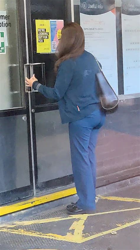 Big Round Ass On Nerd Tight Jeans Forum