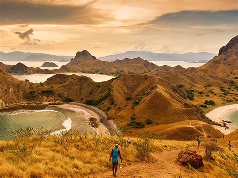 Private 4 Day Komodo Sail On Board With Phinisi Boat Snorkeling Tour