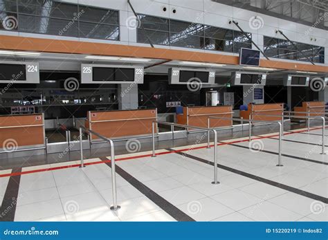 Check In Counter In Airport Stock Image Image Of Scale Luggage 15220219