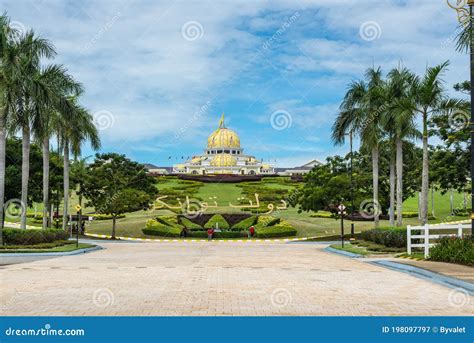 New Royal Palace Istana Negara National Palace In Kuala Lumpur