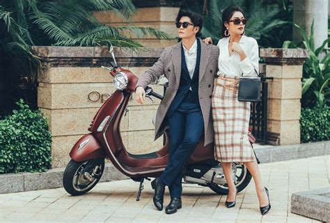 Cặp đôi hot hit Huy Trần Thảo Nhi Lê lại khiến cư dân mạng phát sốt với phong cách sang chảnh