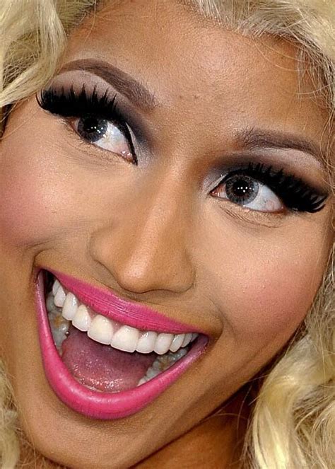 Nicki Minaj Fake Teeth