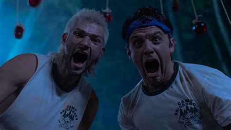 8 Hot Sexy Sharika Soal Bikini Pics