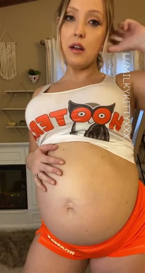 Hooters Milf Thisvid