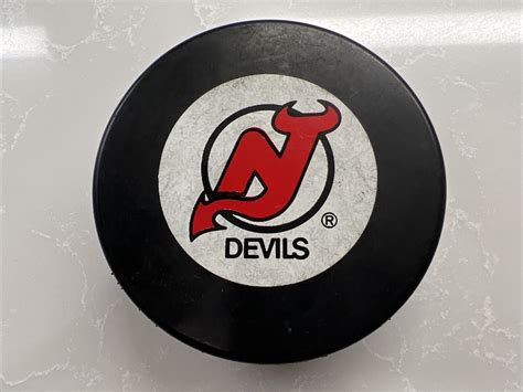 New Jersey Devils NHL Hockey Puck Made in Slovakia Vegum Official ...