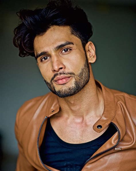 Красивые мужчины индии - 90 фото