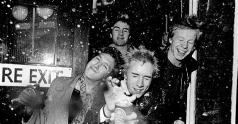 Echa Un Vistazo A La Nueva Serie De Danny Boyle Sobre Los Sex Pistols