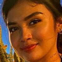 Roxanne Perez Nude Leaks Fapopedia