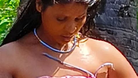 Desi Sexy Bhabhi Summer Season Bathing Nude Video Indian Outdoor Porn Xhamster