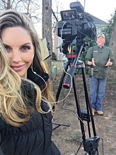 4 Hot Sexy Julie McQueen Bikini Pics