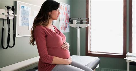 Virgin 29 Who S Expecting Her First Baby Plans To Remain Sex Free After Birth Mirror Online