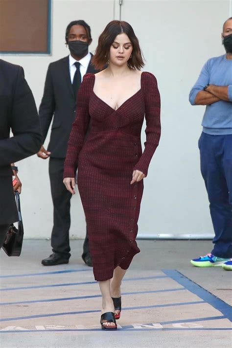 Selena Gomez Shows Big Tits In Deep Cleavage Photos The Fappening