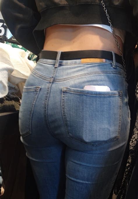 White Girl With A Nice Round Ass In Tight Jeans Tight Jeans Forum