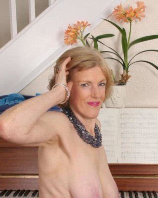 Beautiful And Classy Gilf Uma Porn Pictures XXX Photos Sex Images Page PICTOA