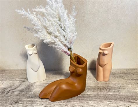 Sitting Lady Vase Boob Vase Female Body Brush Holder Pen Pot Naked Woman Neutral Decor