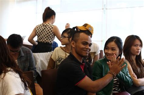 Hot boy 16 tuổi Vietnam Idol gây sốt