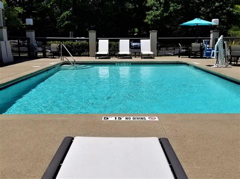 Hotel in Apex, NC near NC State University | Holiday Inn Express Apex