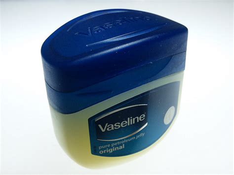 Usages de la vaseline pour la santé et l'esthétique - Améliore ta Santé