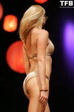 ALANA CURRY Nude AZNude