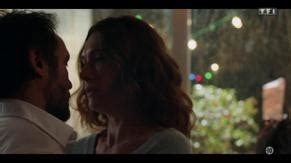 ENTRE SES MAINS NUDE SCENES AZNude