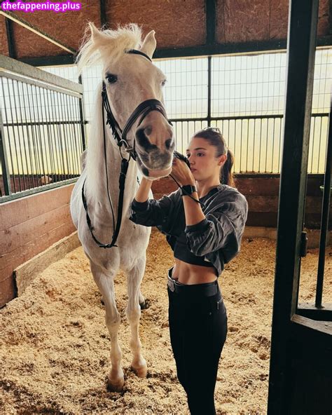 Hande Ercel Handemiyy Nude OnlyFans Photo The Fappening Plus