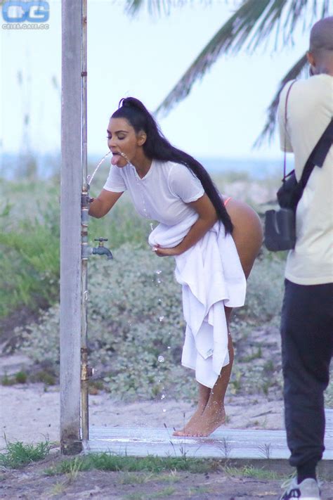 Kim Kardashian Nude Pictures Photos Playboy Naked Topless Fappening