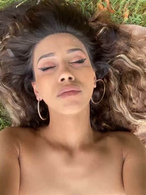 SiennaNoir Webcam Porn Video Record Stripchat Piercing Squirty Sweet Sensual Student