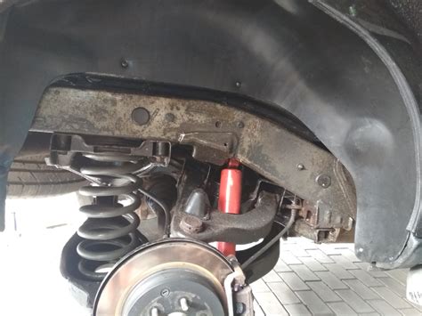 Автоупоры для капота — Hyundai Solaris, 1,6 л, 2011 года | стайлинг ...