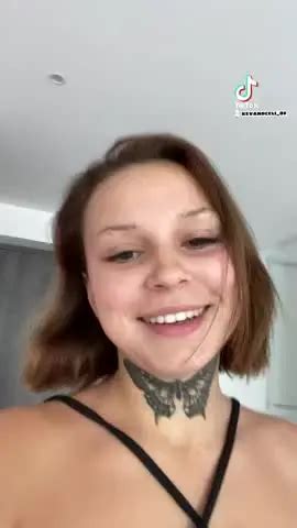 Elly Always Cooking Naked Scrolller