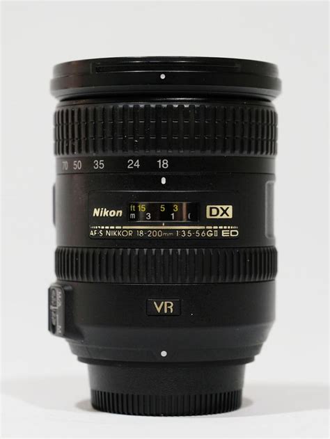 Nikon 18-200 de segunda mano por 200 € en Granada en WALLAPOP