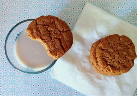 Gluten Free Flourless Almond Butter Cookies | Pastel Bakery