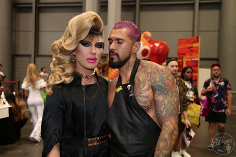 Hieeee Energy Inside RuPAUL S DRAG CON NYC 2017 Boy Culture Covering Hot Men Gay Issues