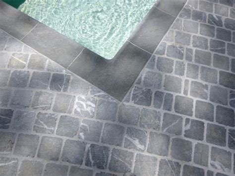 BLEU DE FRANCE FONCE - Mineral Expertise
