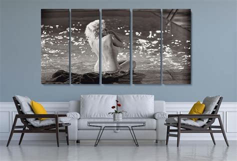 Marilyn Monroe Naked By The Pool Black And White Actress Canvas Wall Art Print High Quality