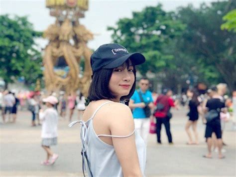 Ng Y Ng T Ng M Ng Cong Y M Ho C C A Hot Girl Qu L A