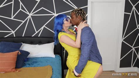 Hot Girls Jewelz Blu And Callie Brooks Serving Same Huge Black Shaft Photos