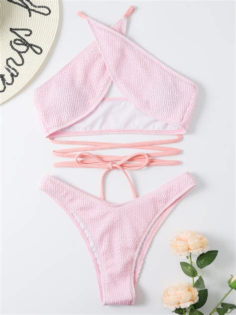 Ba Ador Bikini Cortado Alto Con Tira Cruzada Con Textura