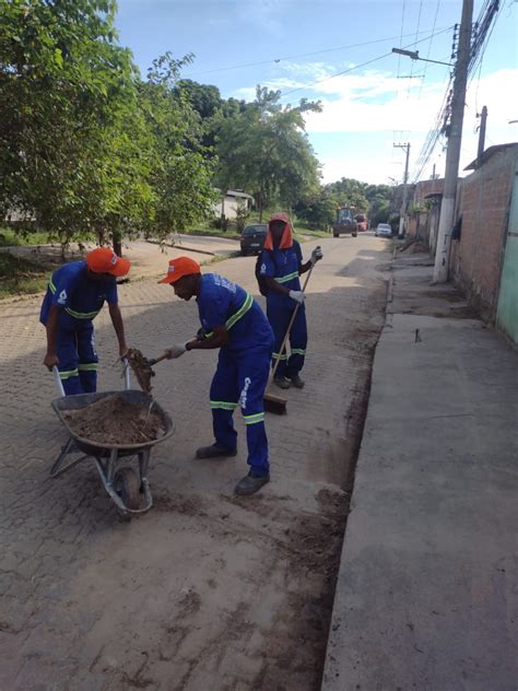 Barra Mansa intensifica limpeza de ruas foco no período de chuvas