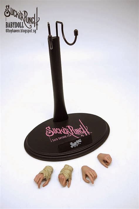 Toyhaven Review Hot Toys Sucker Punch Th Scale Babydoll Emily Browning Collectible