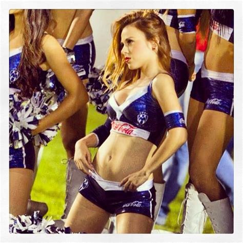 Naked Jazmín Páez Added 07 19 2016 by Pepelepu