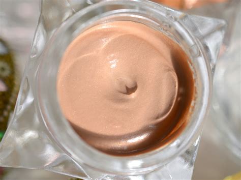 Stila Lingerie Souffl Skin Perfecting Color Swatch