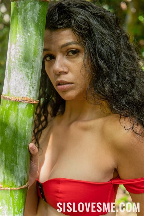 Harley Haze Makes Love With Her Horny Stepbro Photos