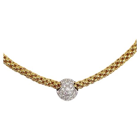 Preowned K Gold Choker Necklace With Round Pave Set Diamond Pendant